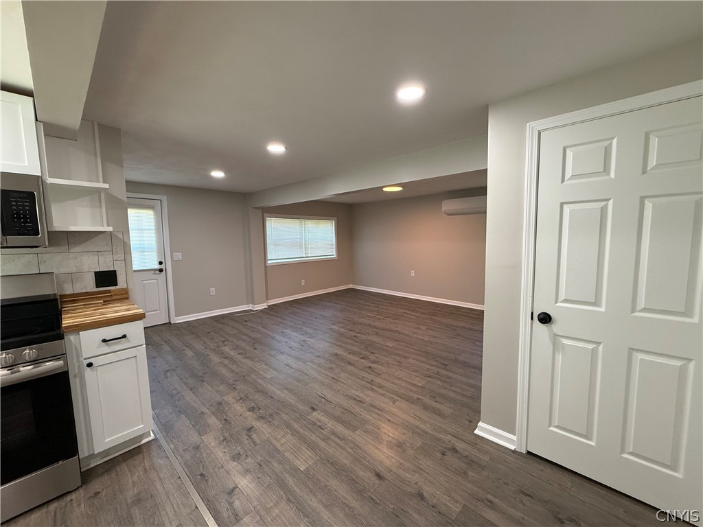 8261 Oswego Road Liverpool, NY 13090 - Photo 6 of 15