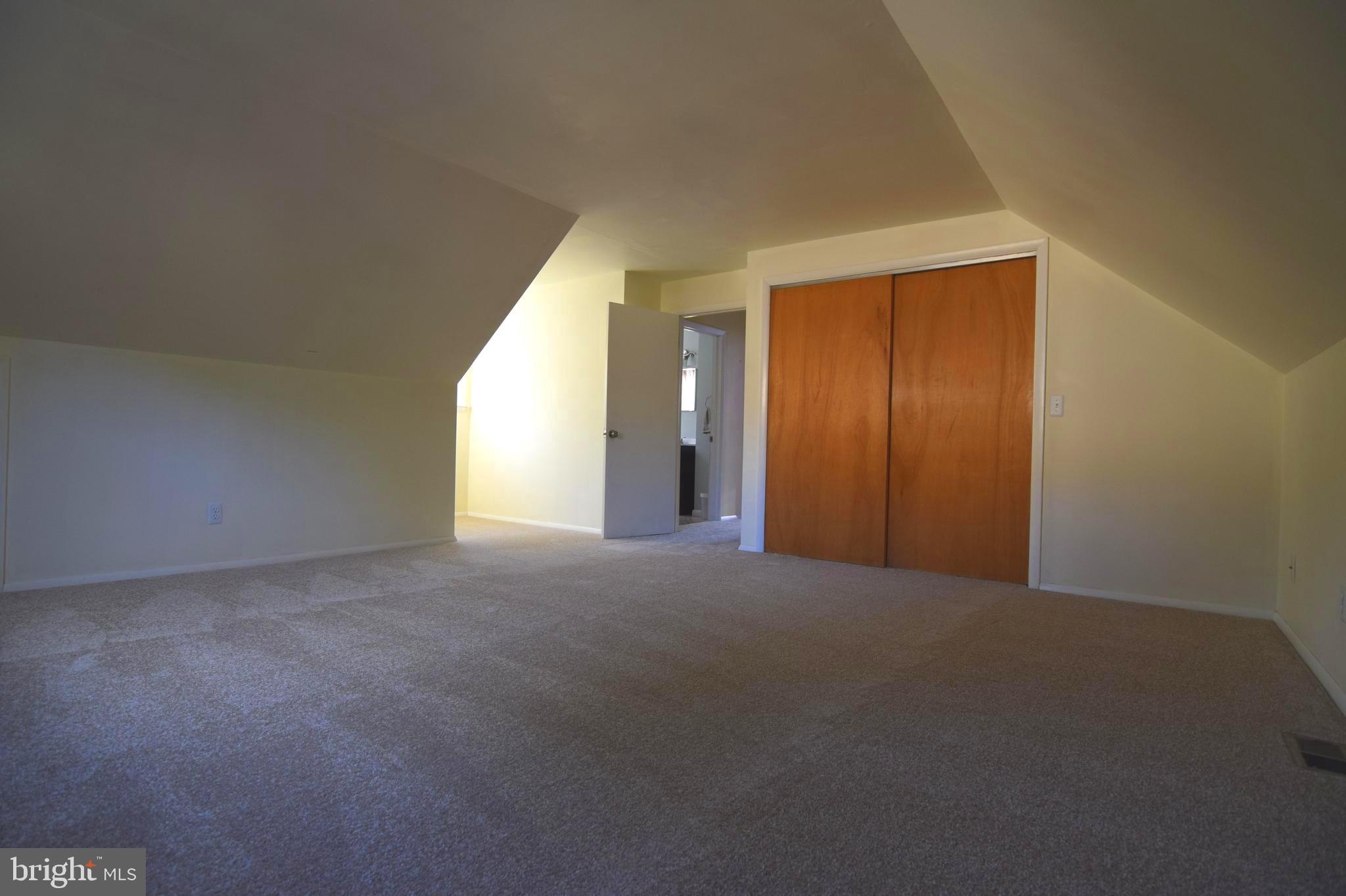 241 Johnson Road Turnersville, NJ 08012 - Photo 21 of 28 M. Bedroom, 2nd Floor