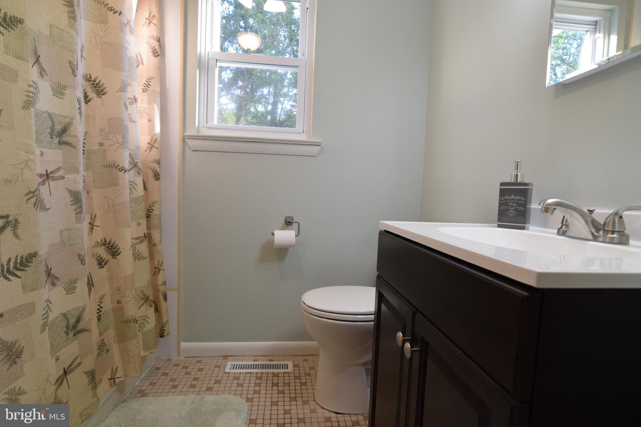 241 Johnson Road Turnersville, NJ 08012 - Photo 23 of 28 2nd Floor Bathroom