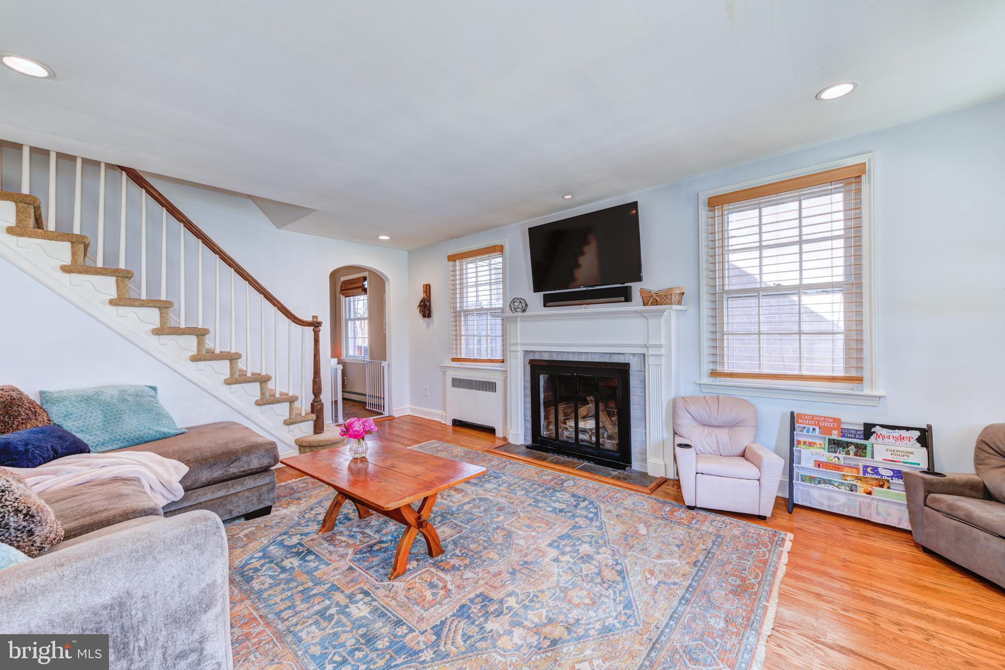426 Longfellow Road Wyncote, PA 19095 - Photo 2 of 24