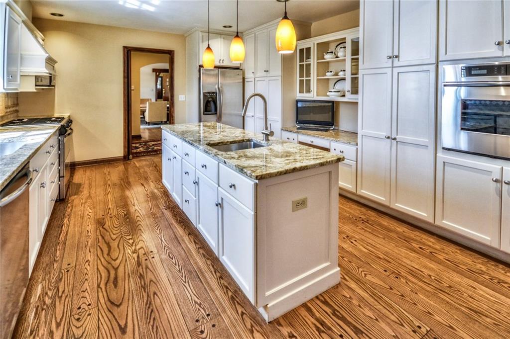 700 Fairview Road Fox Chapel, PA 15238 - Photo 5 of 25 Gallery Image 5