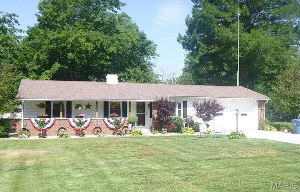 $212,500 | 16 Edgewood Lane North, Centralia, IL 62801