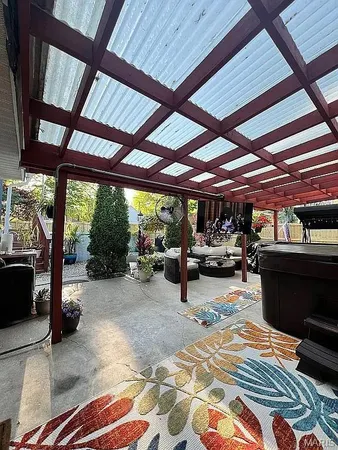 $207,000 | 16 Edgewood Lane South, Centralia, IL 62801