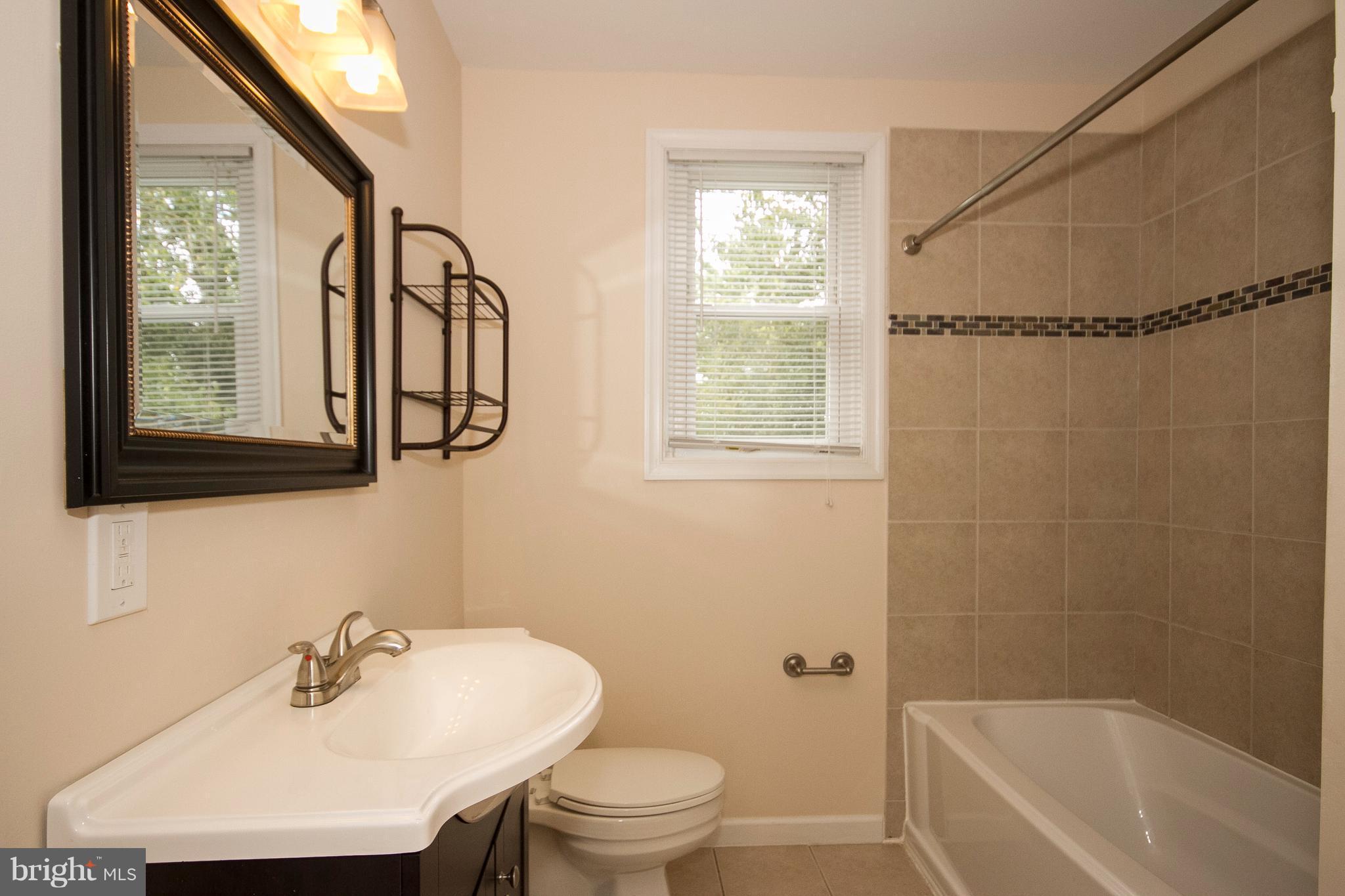 642 Orpington Road Baltimore, MD 21229 - Photo 19 of 20 3d Full Bath
