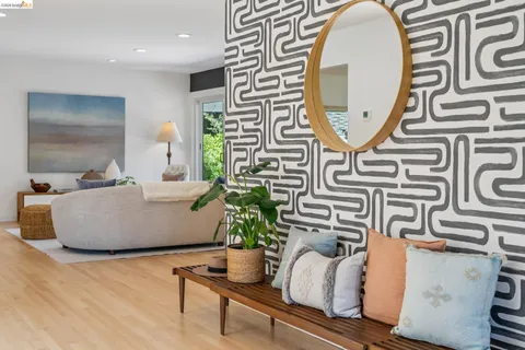 $2,995,000 | 11 Huntleigh Road, Piedmont, CA 94611