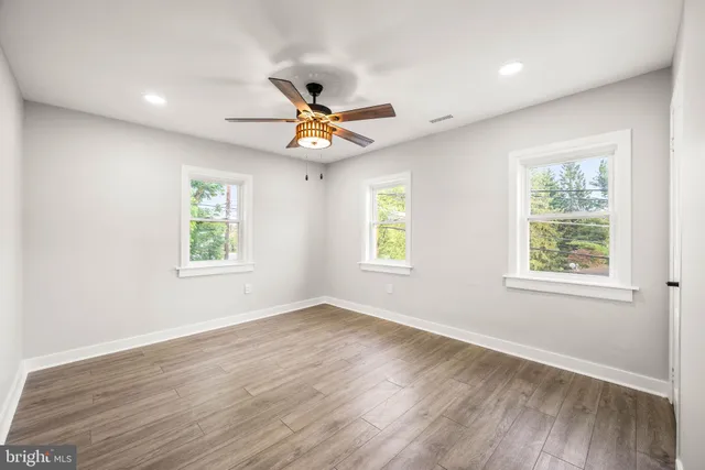 $2,300 | 8255 Mertztown Road, Unit B, Alburtis, PA 18011