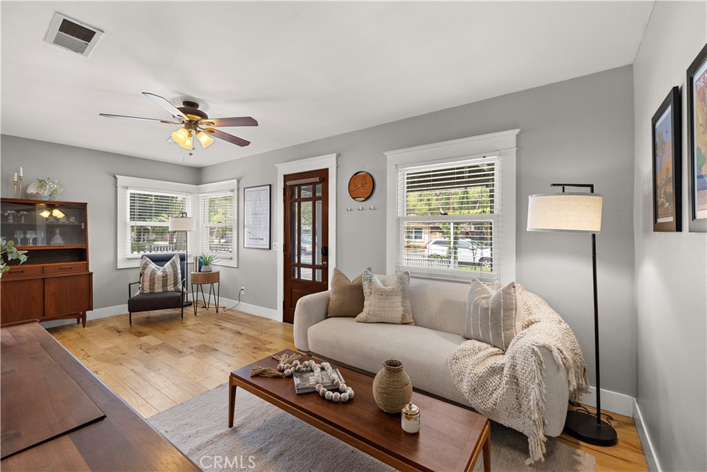 345 North Harwood Street Orange, CA 92866 - Photo 8 of 48