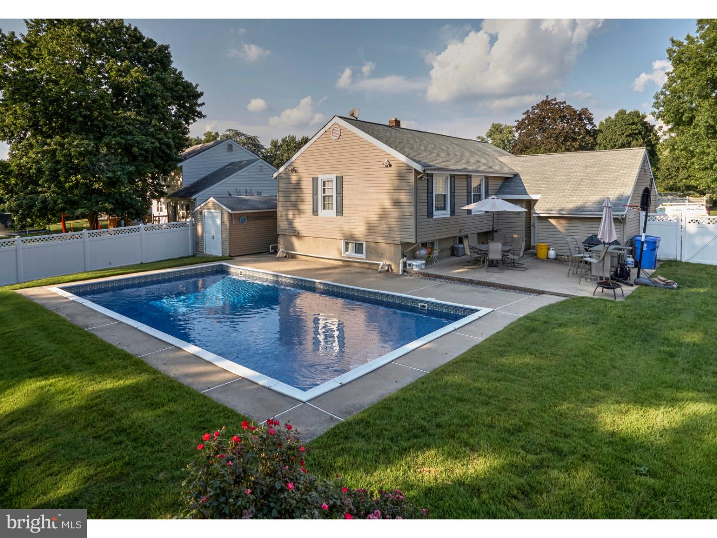 2406 Yellowstone Road Cinnaminson, NJ 08077 - Photo 11 of 21 Gallery Image 11