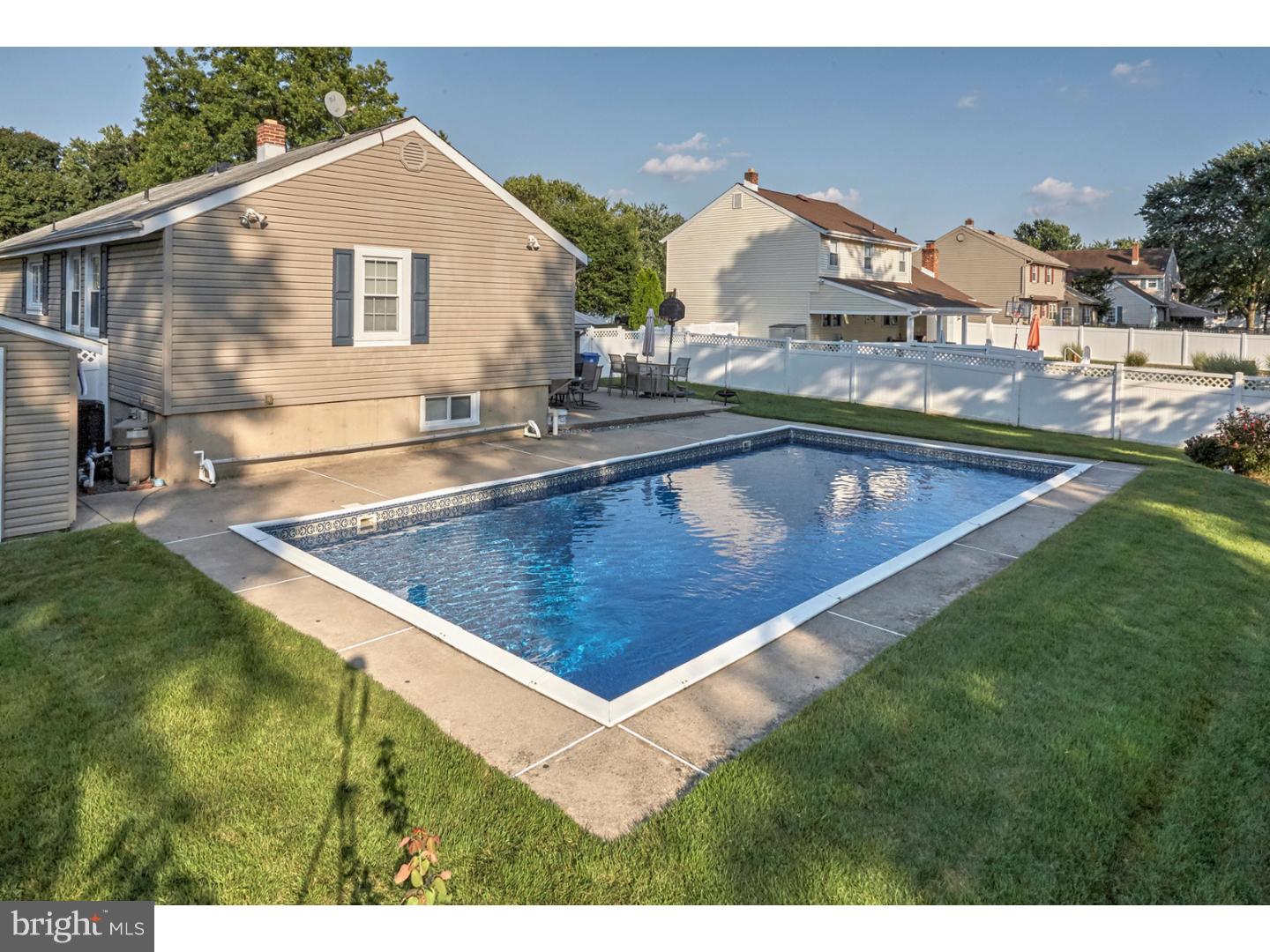 2406 Yellowstone Road Cinnaminson, NJ 08077 - Photo 15 of 21 Gallery Image 15