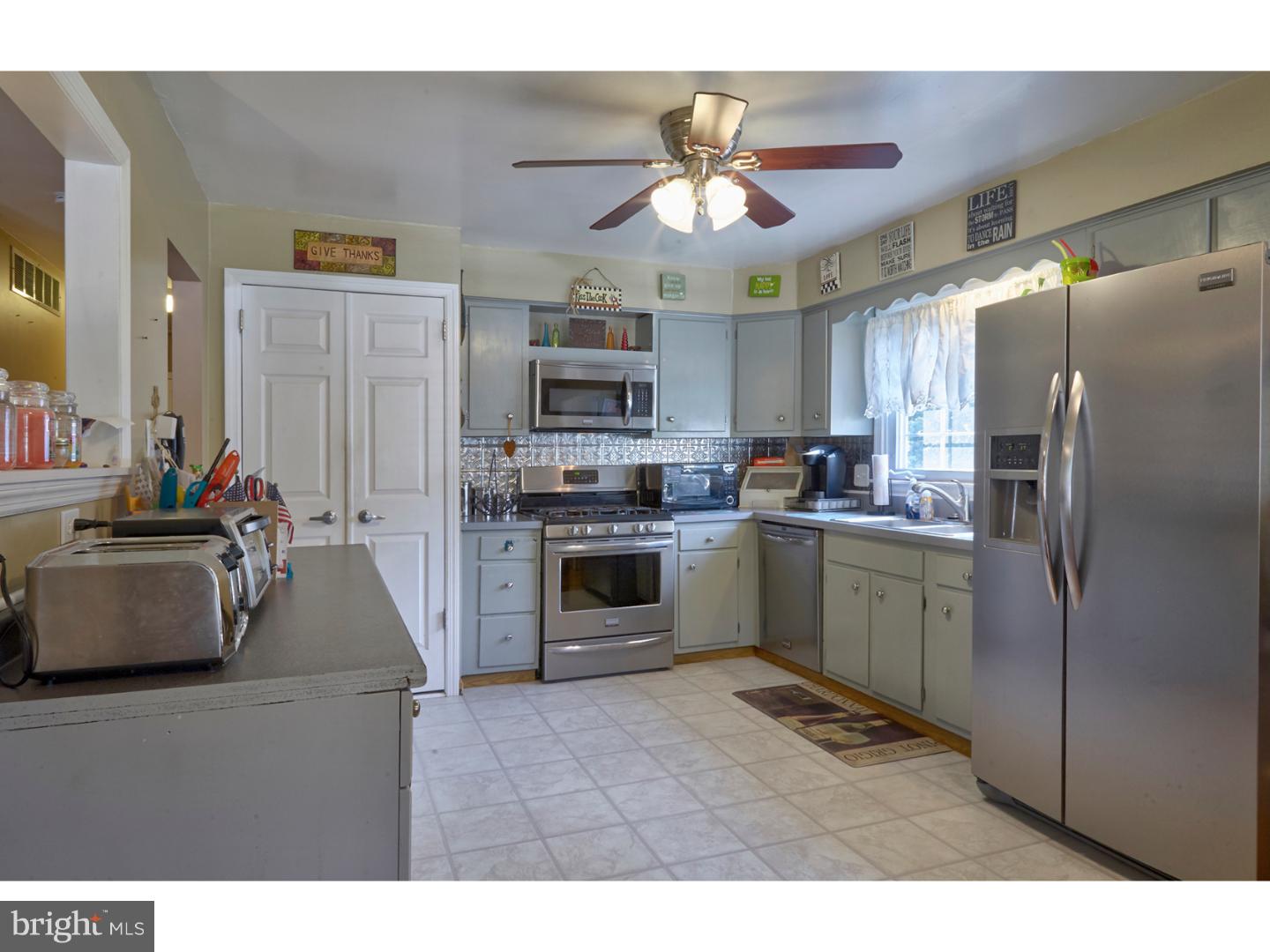 2406 Yellowstone Road Cinnaminson, NJ 08077 - Photo 3 of 21 Gallery Image 3