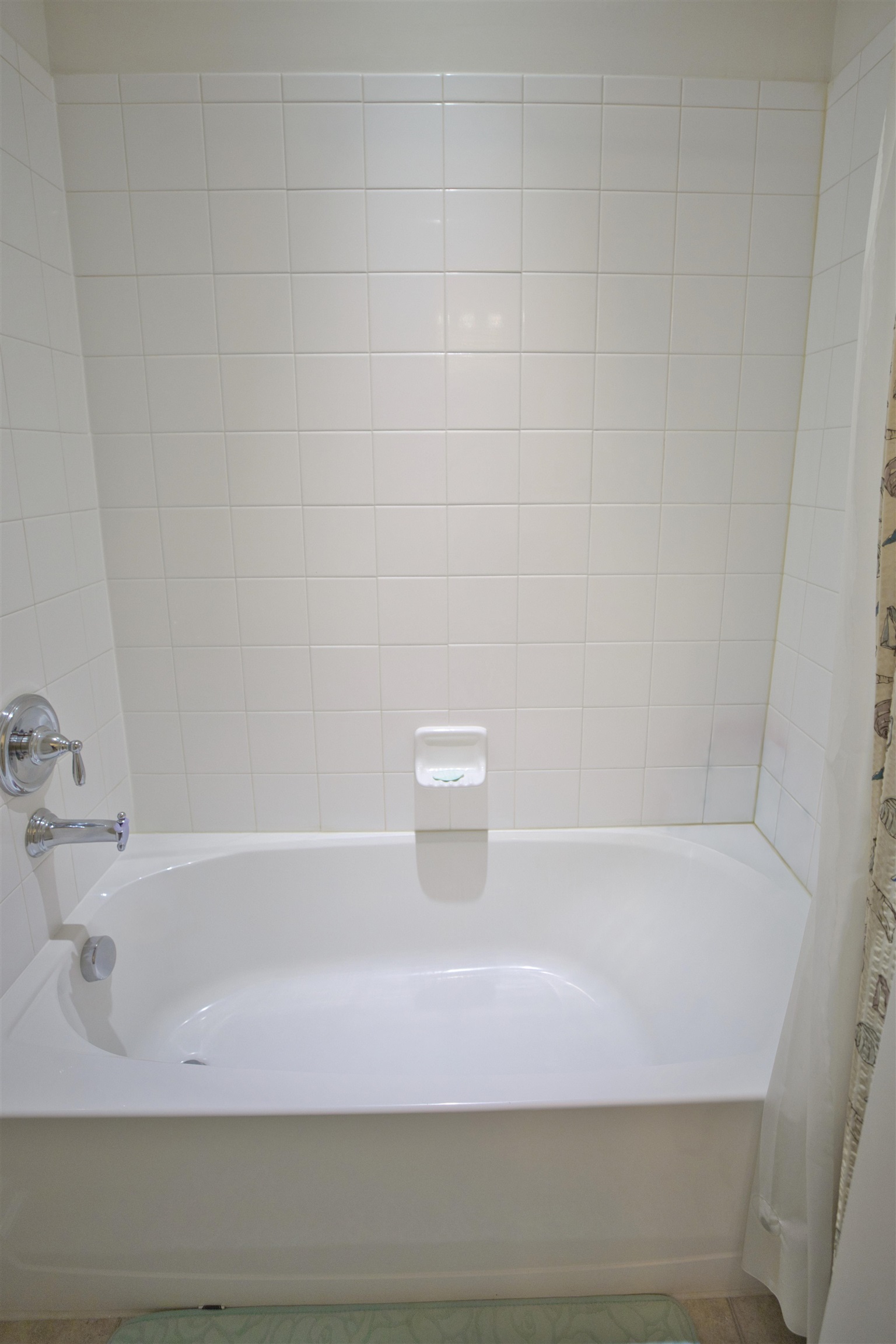 2305 Tidewater Avenue, Unit 2305 Rio Grande, NJ 08242 - Photo 17 of 23 a bathroom with a bathtub and a sink
