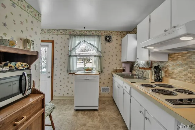 $224,900 | 118 Dolphann Drive, Tonawanda, NY 14150