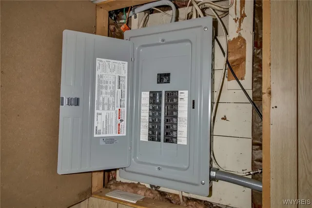 $224,900 | 118 Dolphann Drive, Tonawanda, NY 14150