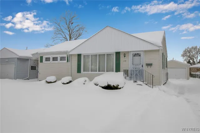 $224,900 | 118 Dolphann Drive, Tonawanda, NY 14150