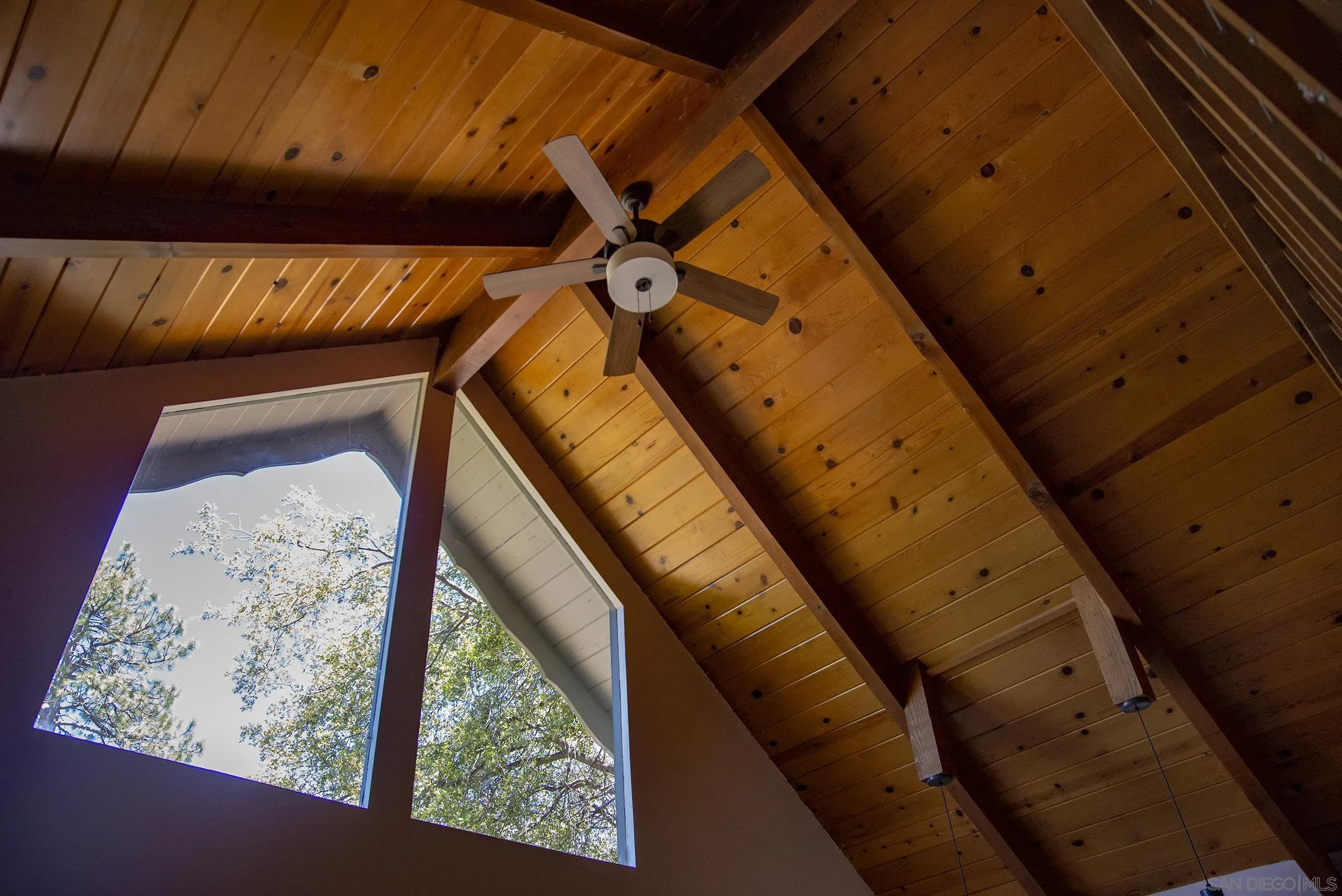 24735 Marion Ridge Drive Idyllwild, CA 92549 - Photo 9 of 29 a view of a bathtub