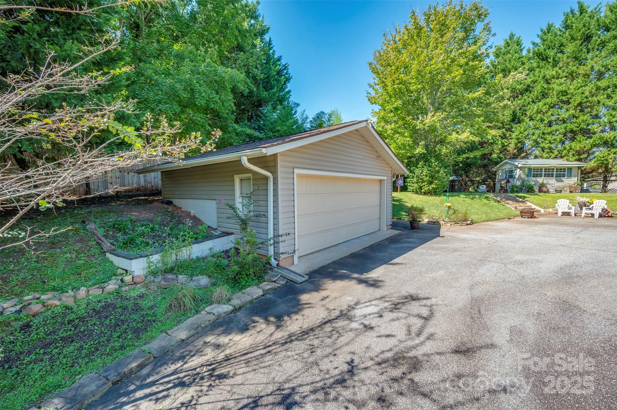 1280 Henderson Road Tryon, NC 28782 - Photo 30 of 37