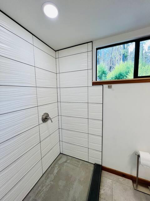 518 Container Way Boulder Creek, CA 95006 - Photo 22 of 33 a view of a small space