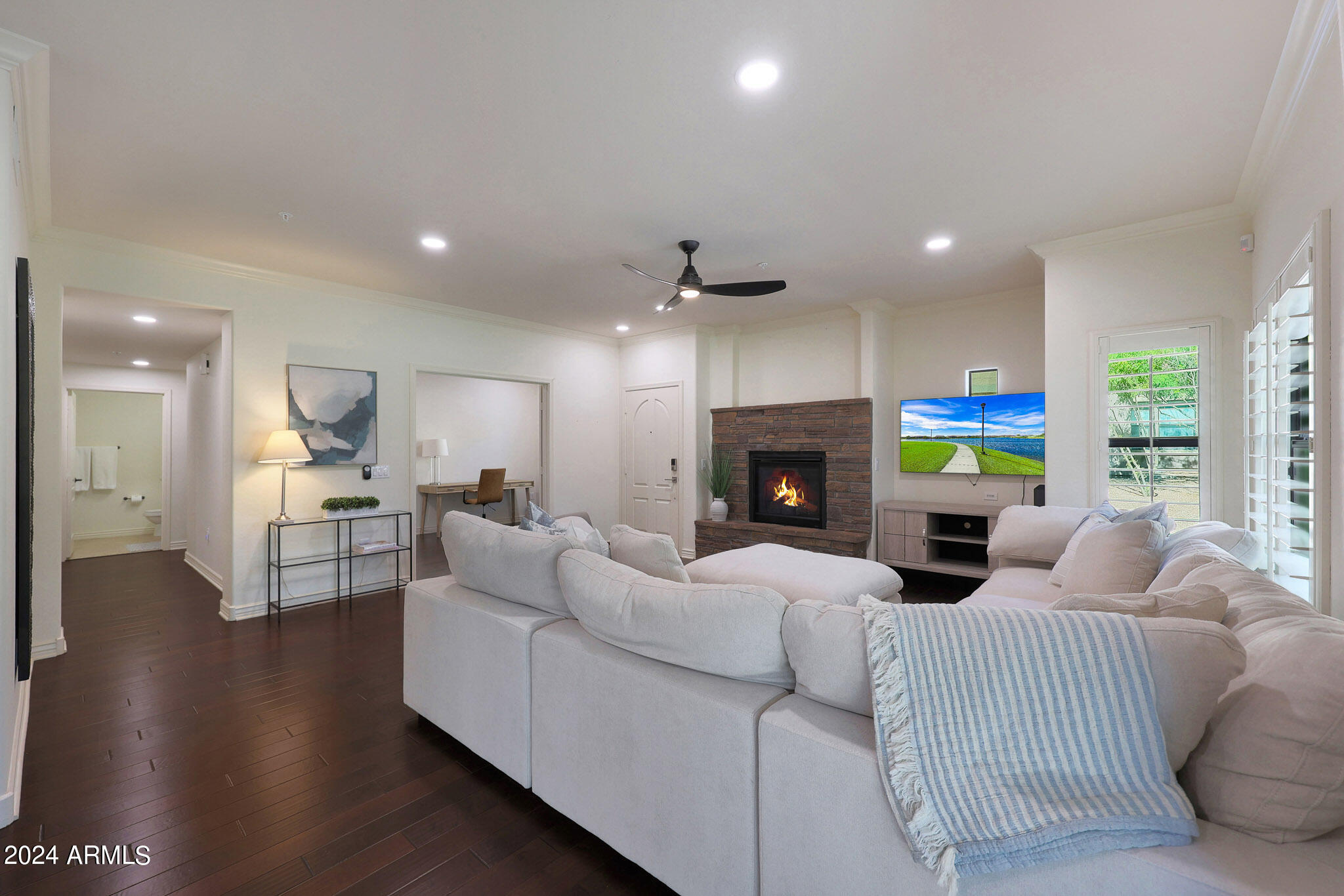 21320 North 56th Street, Unit 1148 Phoenix, AZ 85054 - Photo 5 of 44 Great Room