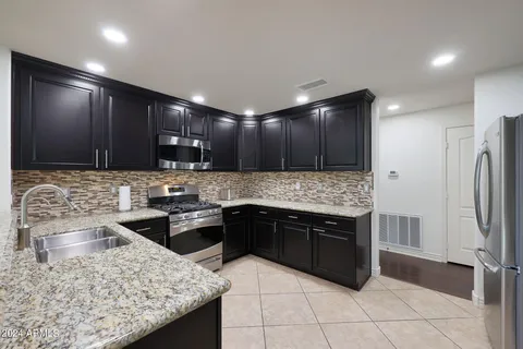 $6,800 | 21320 North 56th Street, Unit 1148, Phoenix, AZ 85054