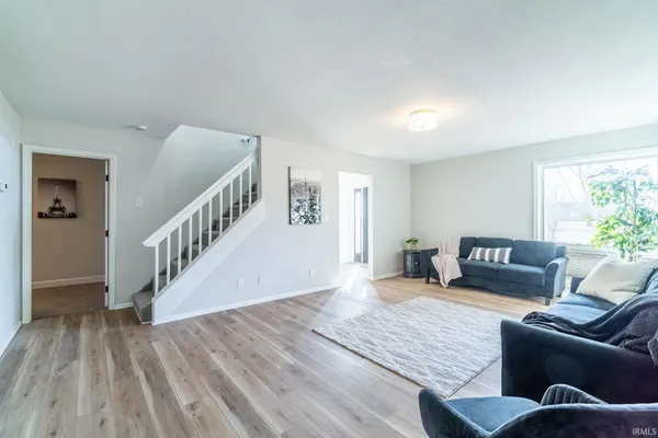 $595,000 | 7916 Lafayette Center Road, Yoder, IN 46798