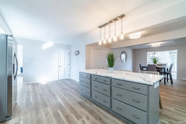 $595,000 | 7916 Lafayette Center Road, Yoder, IN 46798