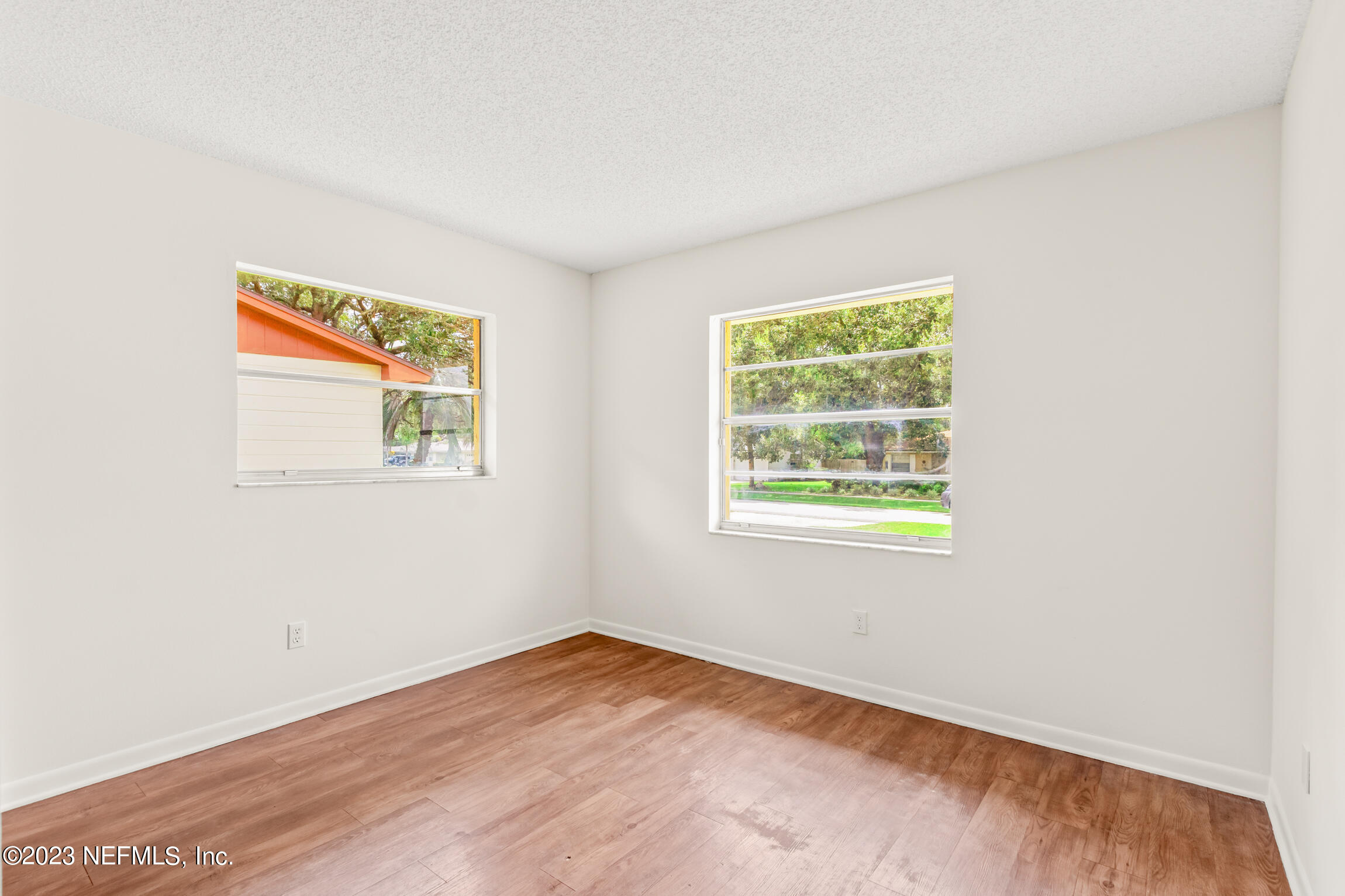 968 Espinado Avenue St. Augustine, FL 32086 - Photo 26 of 41 an empty room with a window