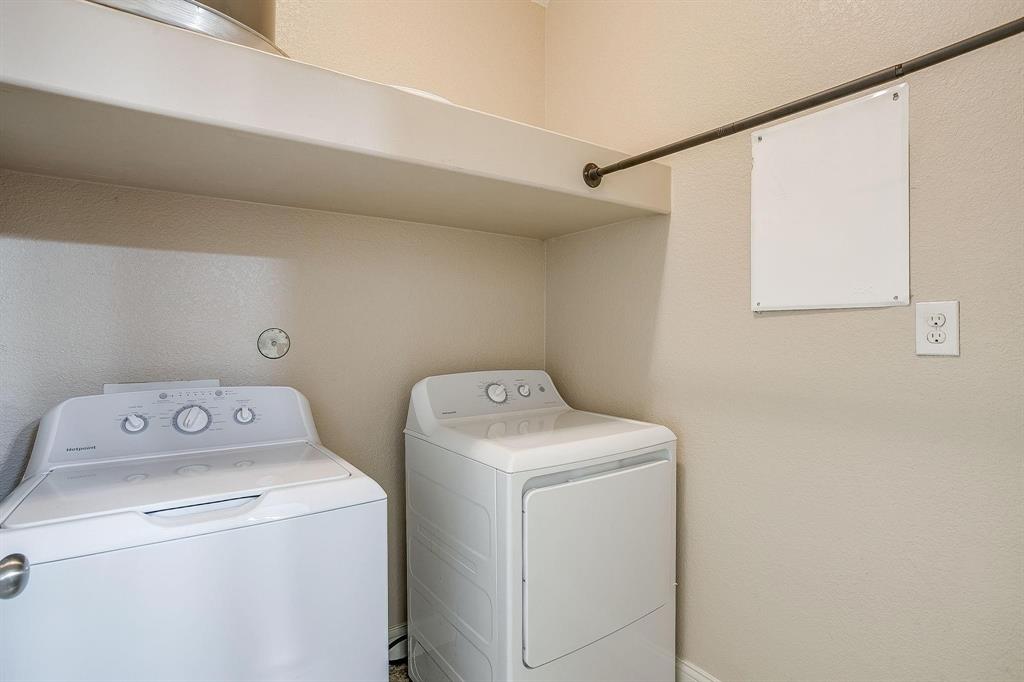 301 County Road 207, Unit 1110 Alvarado, TX 76009 - Photo 13 of 25 a utility room with dryer and washer