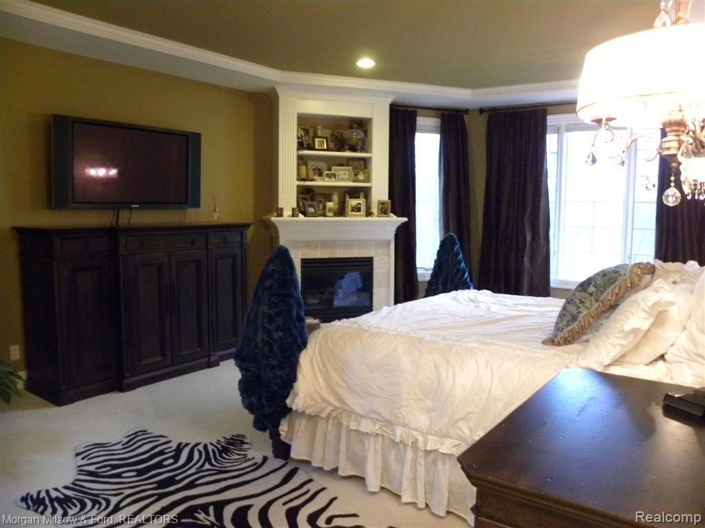 7110 Oak Ridge Court Clarkston, MI 48346 - Photo 15 of 23 Main Master.jpg