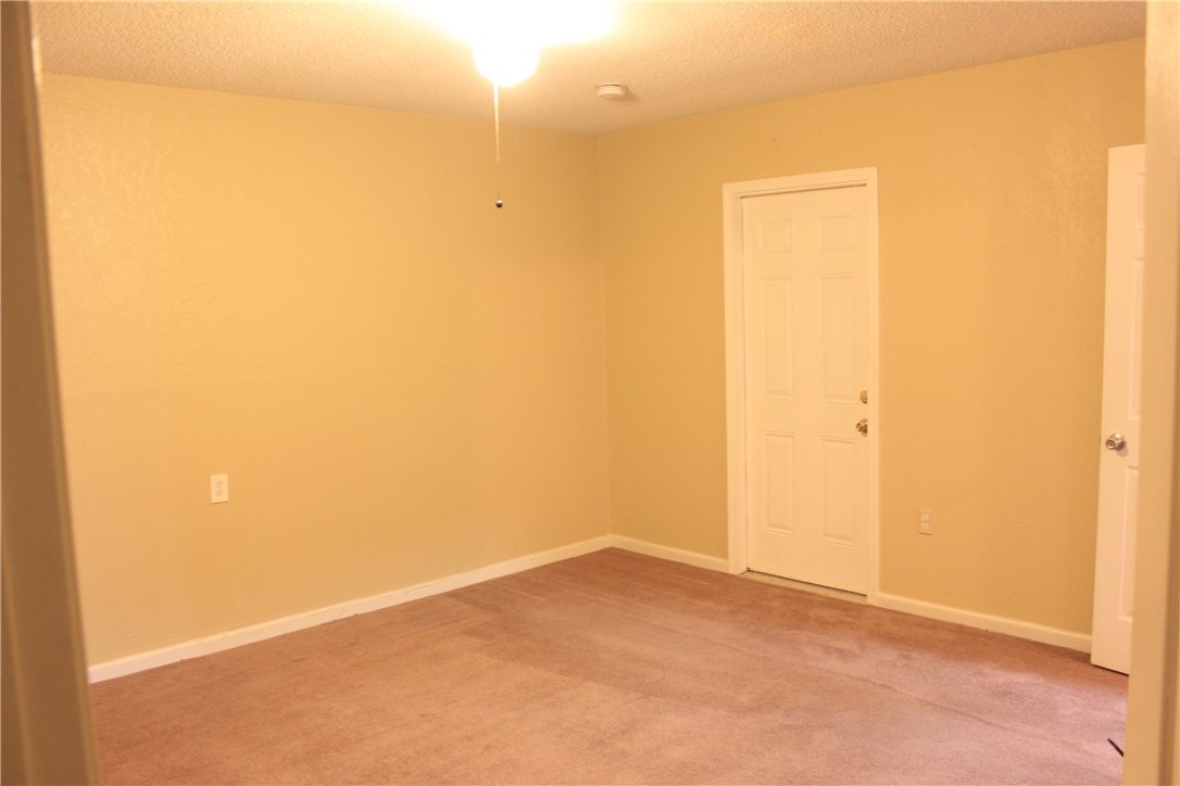 6 Fairview Drive Round Rock, TX 78665 - Photo 8 of 12 a view of an empty room