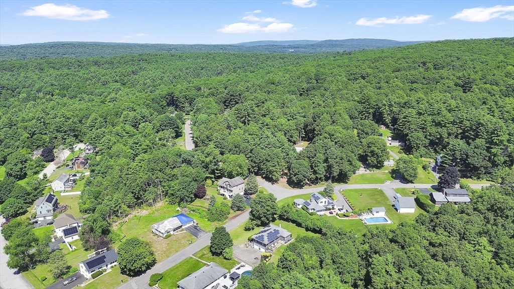 11 Juniper Hill Road Ware, MA 01082 - Photo 5 of 40