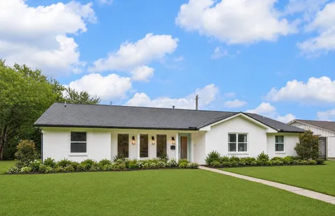 $995,000 | 2503 Stoney Brook Drive, Houston, TX 77063