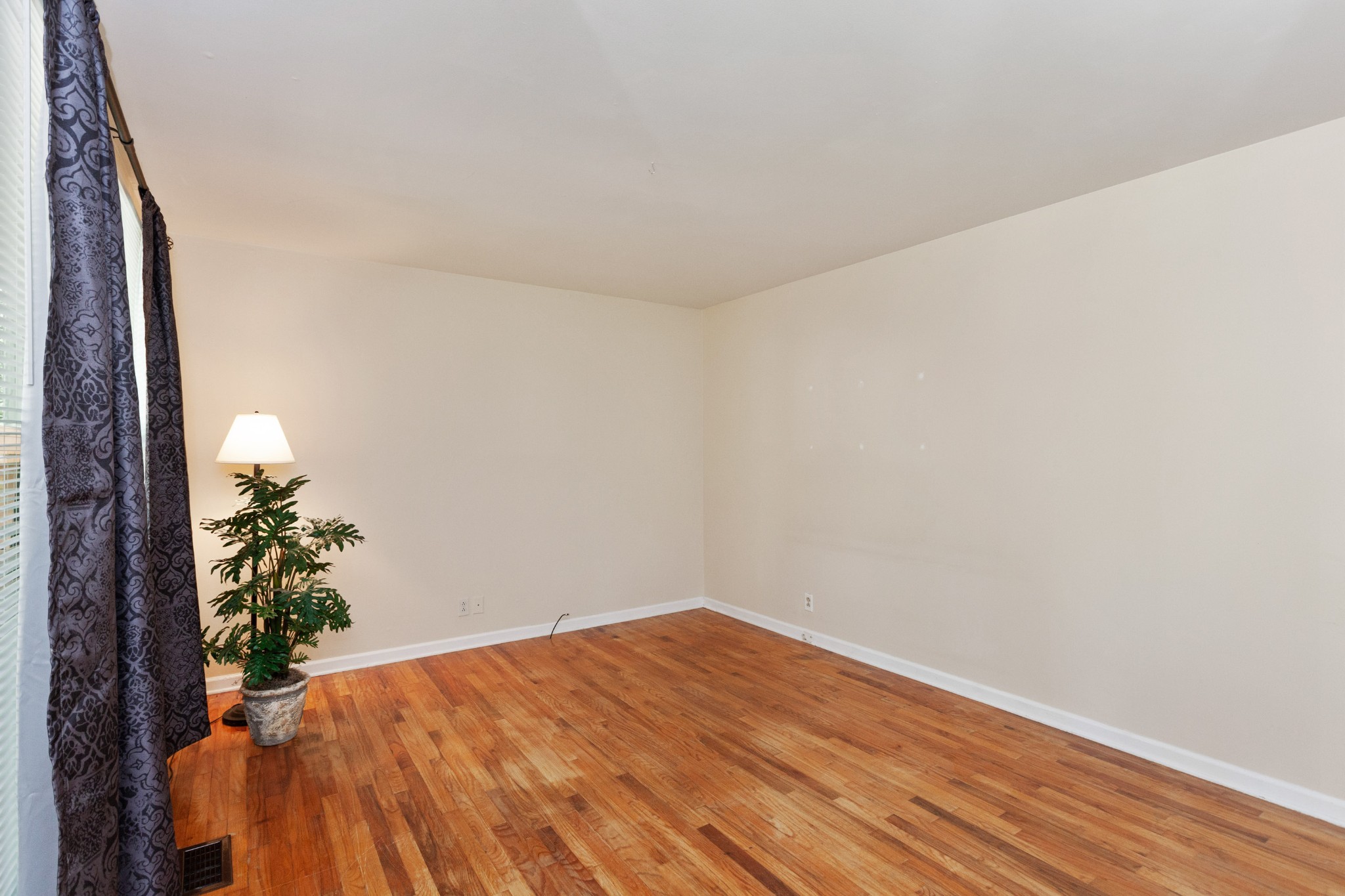 1310 Robin Hill Road Franklin, TN 37064 - Photo 4 of 34 Gallery Image 4