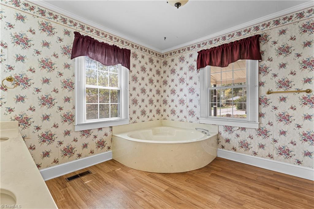 430 North Leonard Road Lexington, NC 27295 - Photo 19 of 43