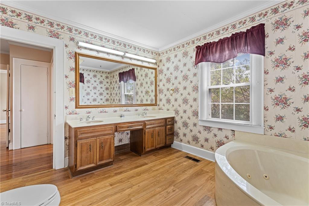 430 North Leonard Road Lexington, NC 27295 - Photo 21 of 43