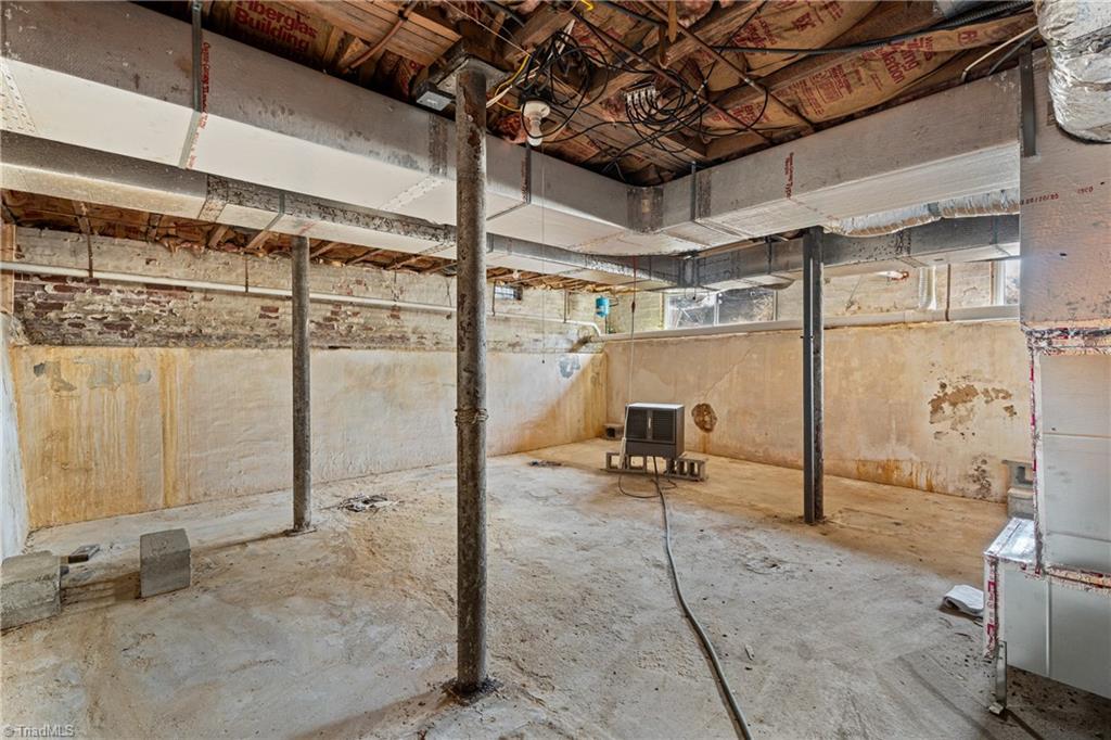 430 North Leonard Road Lexington, NC 27295 - Photo 35 of 43