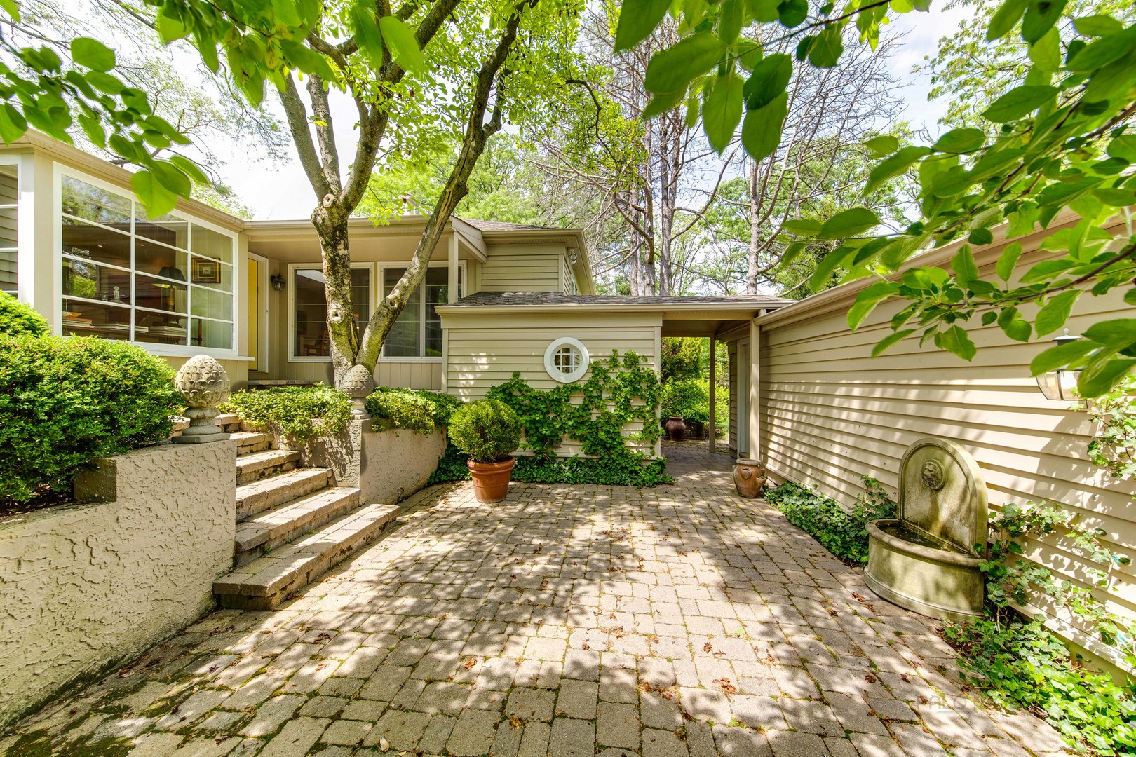 1423 Telegraph Road Lake Forest, IL 60045 - Photo 1 of 32