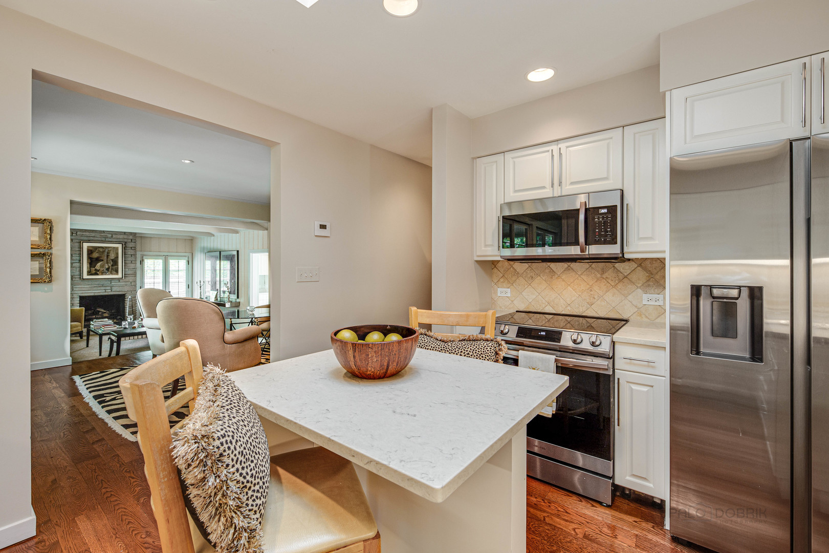 1423 Telegraph Road Lake Forest, IL 60045 - Photo 13 of 32