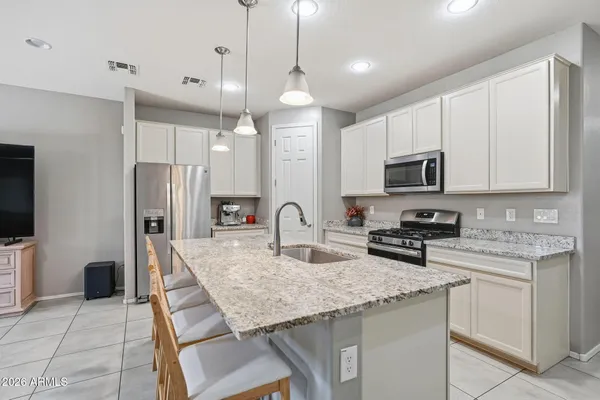 $380,000 | 4723 West Lydia Lane, Laveen, AZ 85339