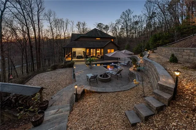 $969,000 | 101 Bevil Ridge Road Southeast, Emerson, GA 30137