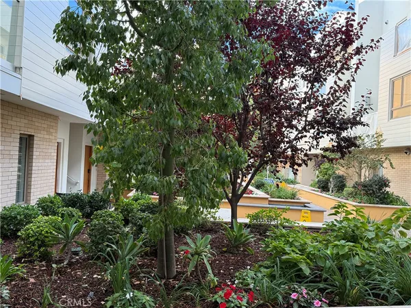 $550,000 | 137 South Wilson Avenue, Unit 106, Pasadena, CA 91106