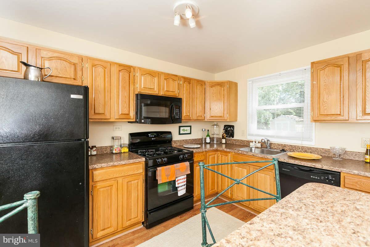 3827 Kilburn Road Randallstown, MD 21133 - Photo 22 of 30 Kitchen