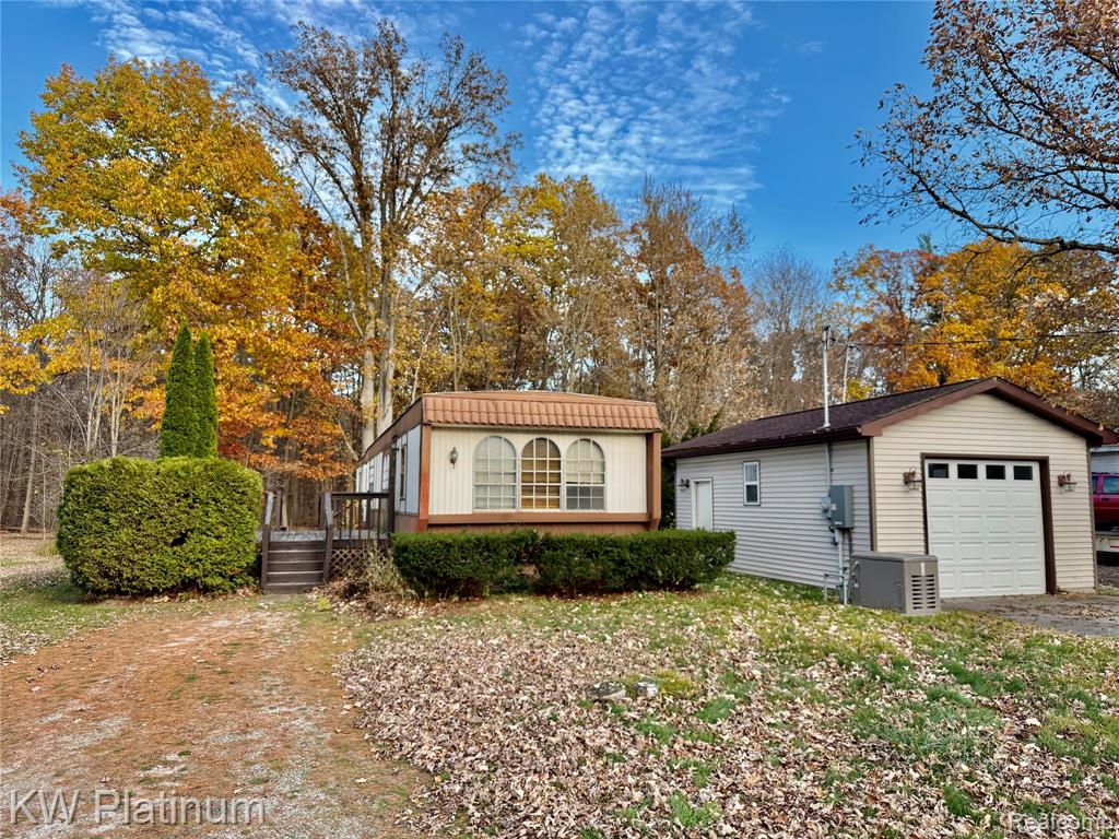 192 Pickford Road Smiths Creek, MI 48074 - Photo 1 of 4 Gallery Image 1