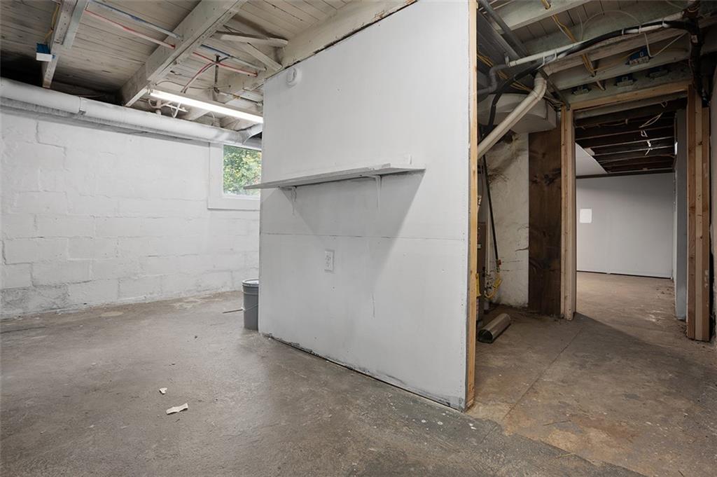 4111 Wildcat Road New Kensington, PA 15068 - Photo 31 of 48 a view of a room with racks