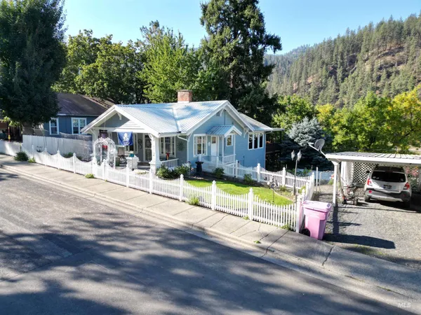 $374,000 | 703 Johnson Avenue, Orofino, ID 83544