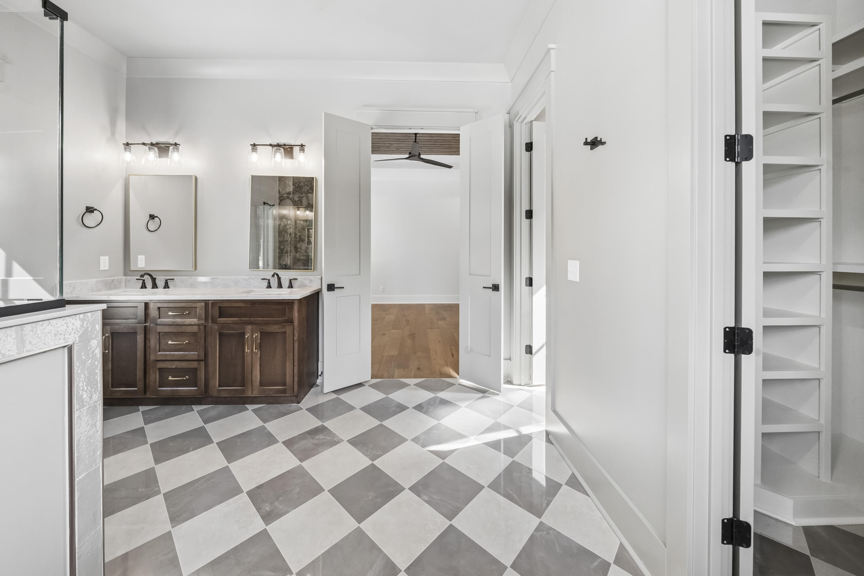 205 Serenity Way Guild, TN 37340 - Photo 19 of 37 Primary Bathroom