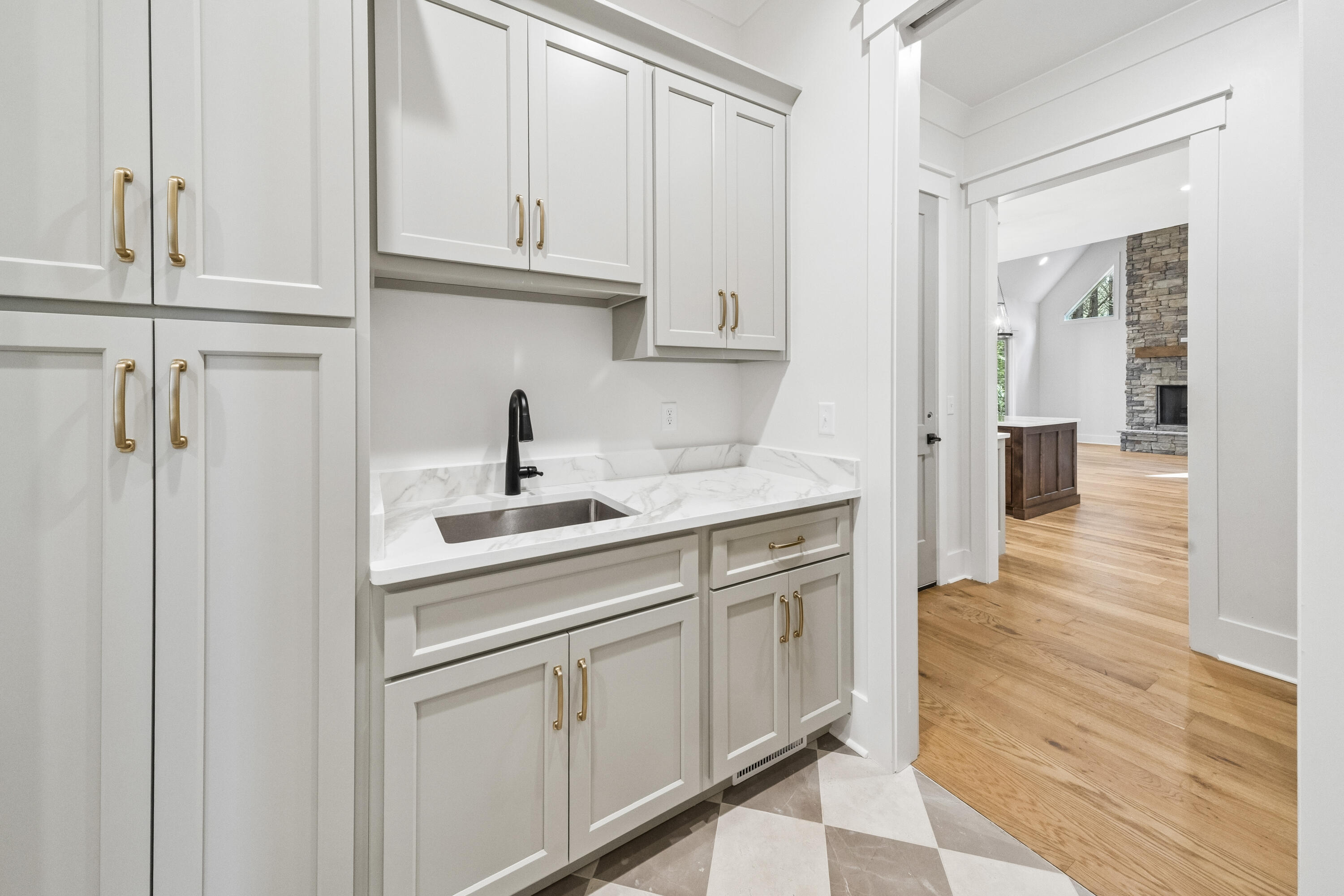 205 Serenity Way Guild, TN 37340 - Photo 22 of 37 Laundry room