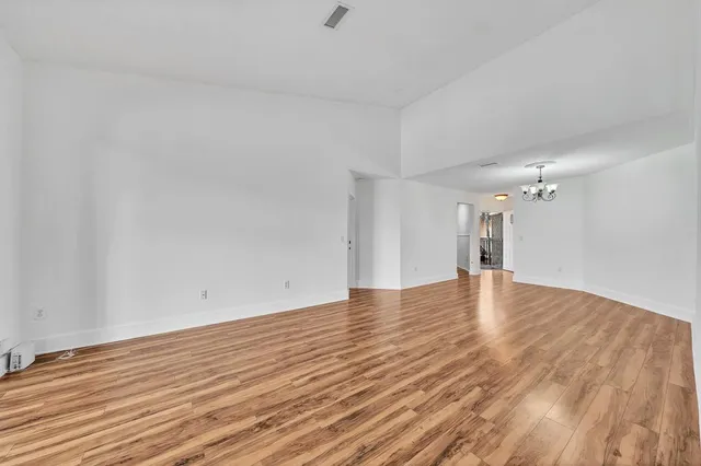 $275,500 | 4111 Coral Tree Circle, Unit 324, Coconut Creek, FL 33073