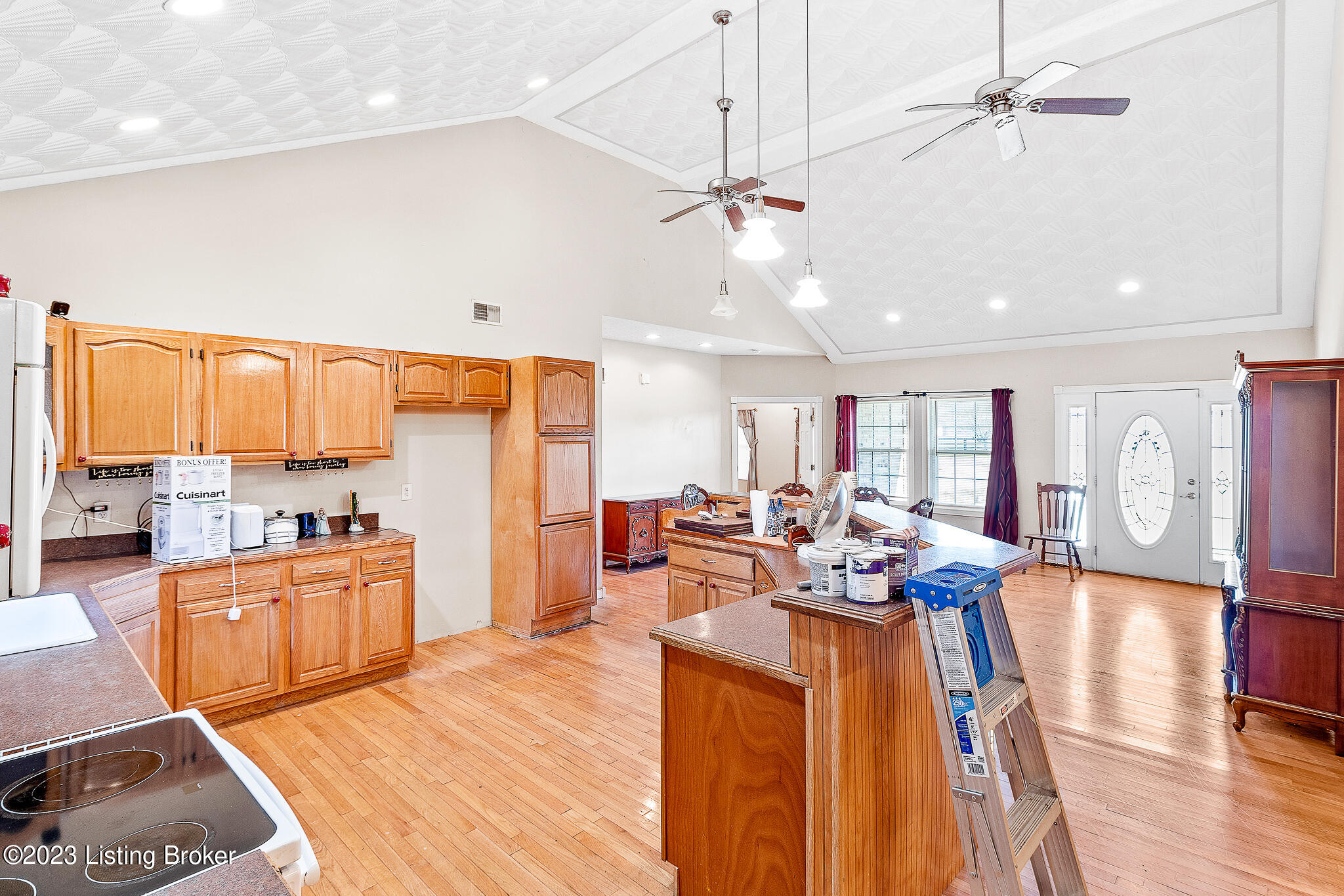 6608 Terry Road Louisville, KY 40258 - Photo 13 of 40 6608 Terry Rd HDR-14