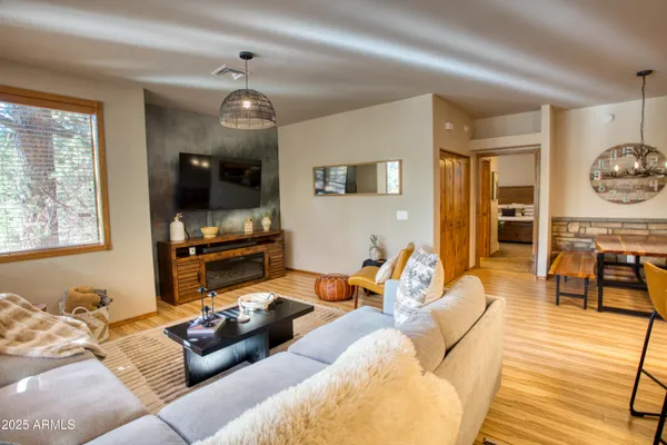 $385,000 | 2980 West Black Oak Loop, Unit I3, Show Low, AZ 85901