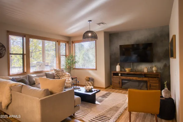 $385,000 | 2980 West Black Oak Loop, Unit I3, Show Low, AZ 85901